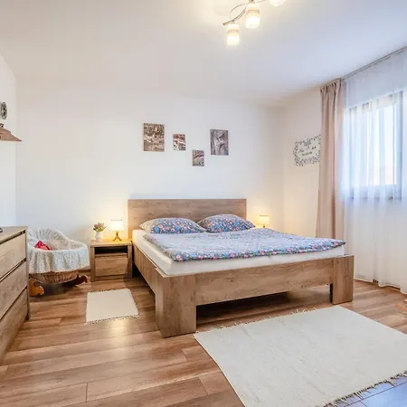 Chalupka Pod Vrskom * Maly Slavkov